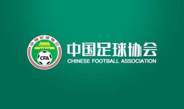 而入选了本期国家队的三名前锋斯卡马卡、拉斯帕多里、小基恩，我也学会了深入了解他们，他们拥有不同但重要的潜力。